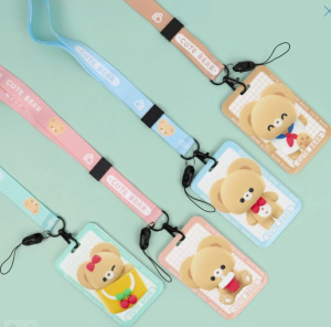 Бейдж вертикальный на ленте Мишка