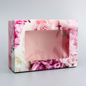 Коробка подарочная с окном 21×15×7 см Самой нежной 