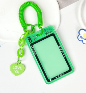 Бейдж с брелком Camera green