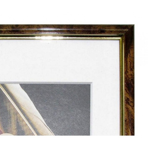 Рамка 21x30см пластик цвет темный орех с внутренним золотым кантом