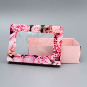 Коробка с окном 21×15×7 см Ярких моментов 