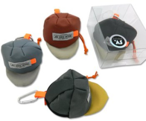 Брелок - монетница Кепка текстиль 9х12,5х6см на молнии с карабином